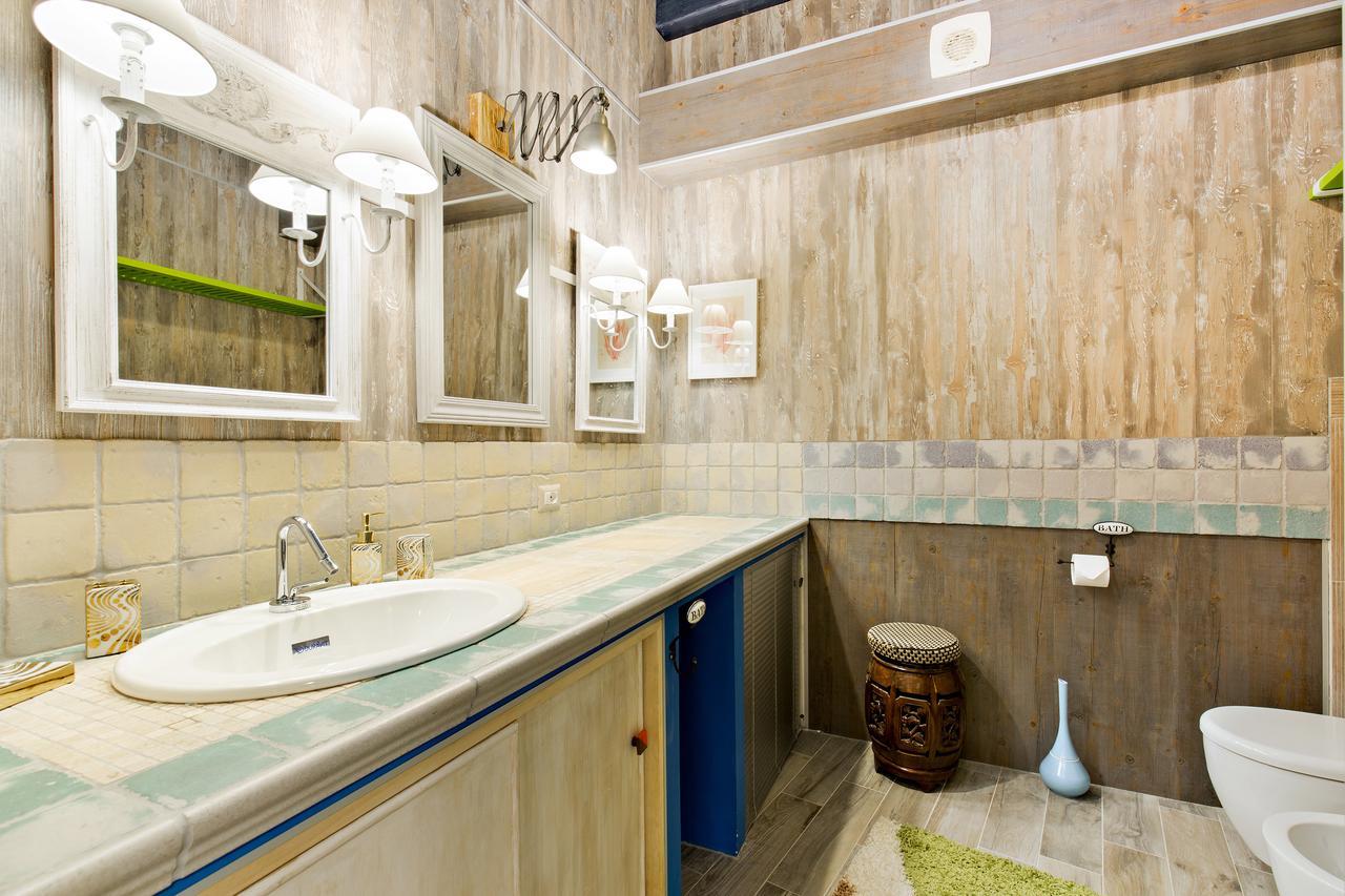 Rome As You Feel - Design Apartment At Colosseum エクステリア 写真