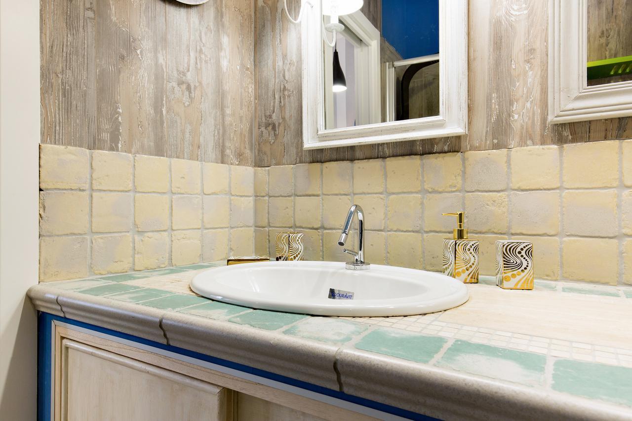 Rome As You Feel - Design Apartment At Colosseum エクステリア 写真