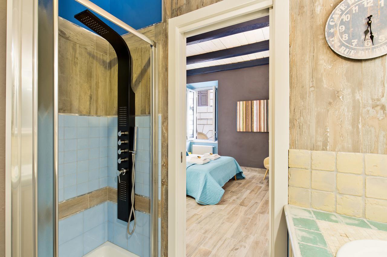 Rome As You Feel - Design Apartment At Colosseum エクステリア 写真