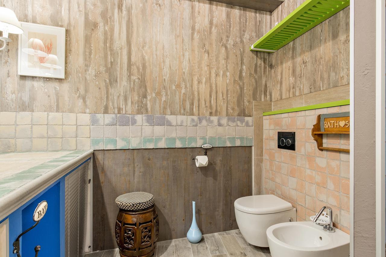 Rome As You Feel - Design Apartment At Colosseum エクステリア 写真