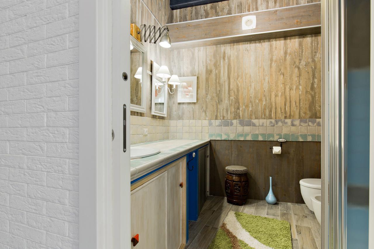 Rome As You Feel - Design Apartment At Colosseum エクステリア 写真