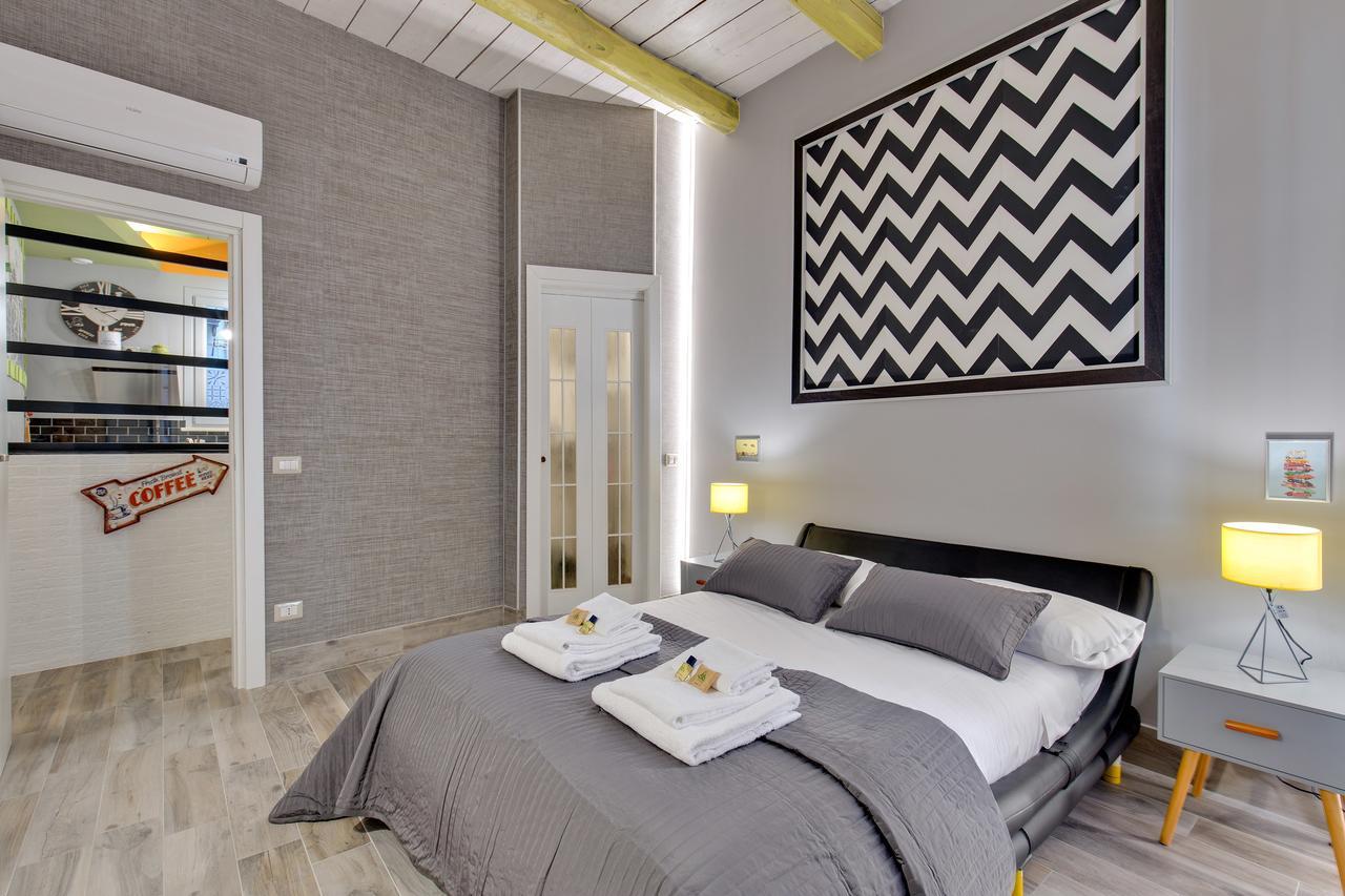 Rome As You Feel - Design Apartment At Colosseum エクステリア 写真